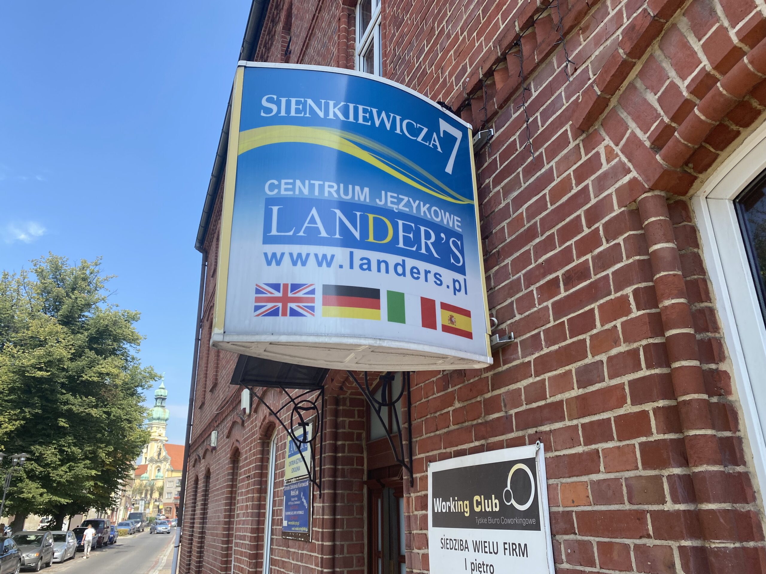 budynek sienkiewicza 7